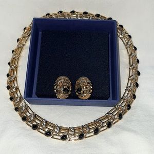 Music Note Necklace & Clip On Earrings